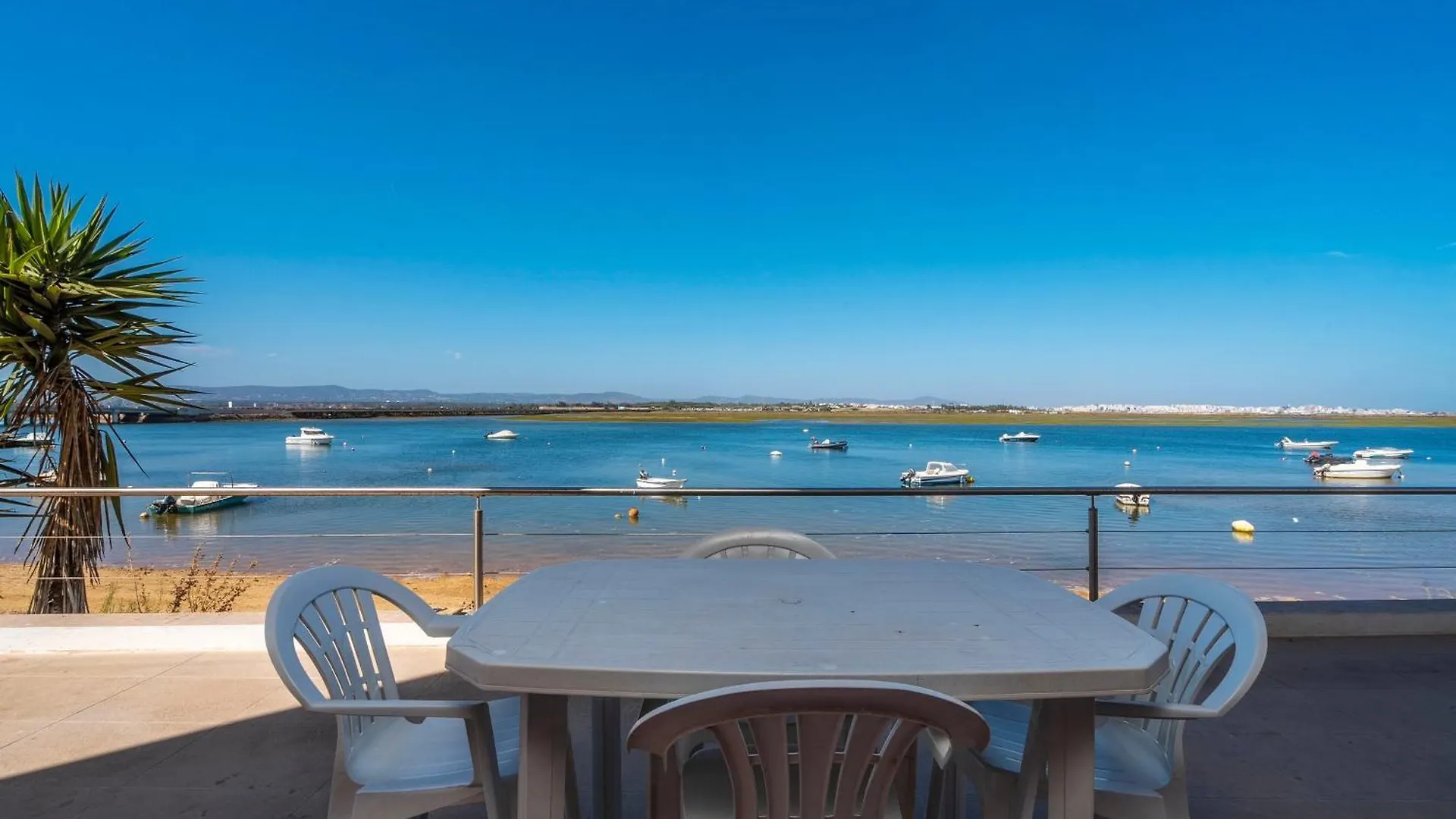 Holiday home Sundance Beach House Faro