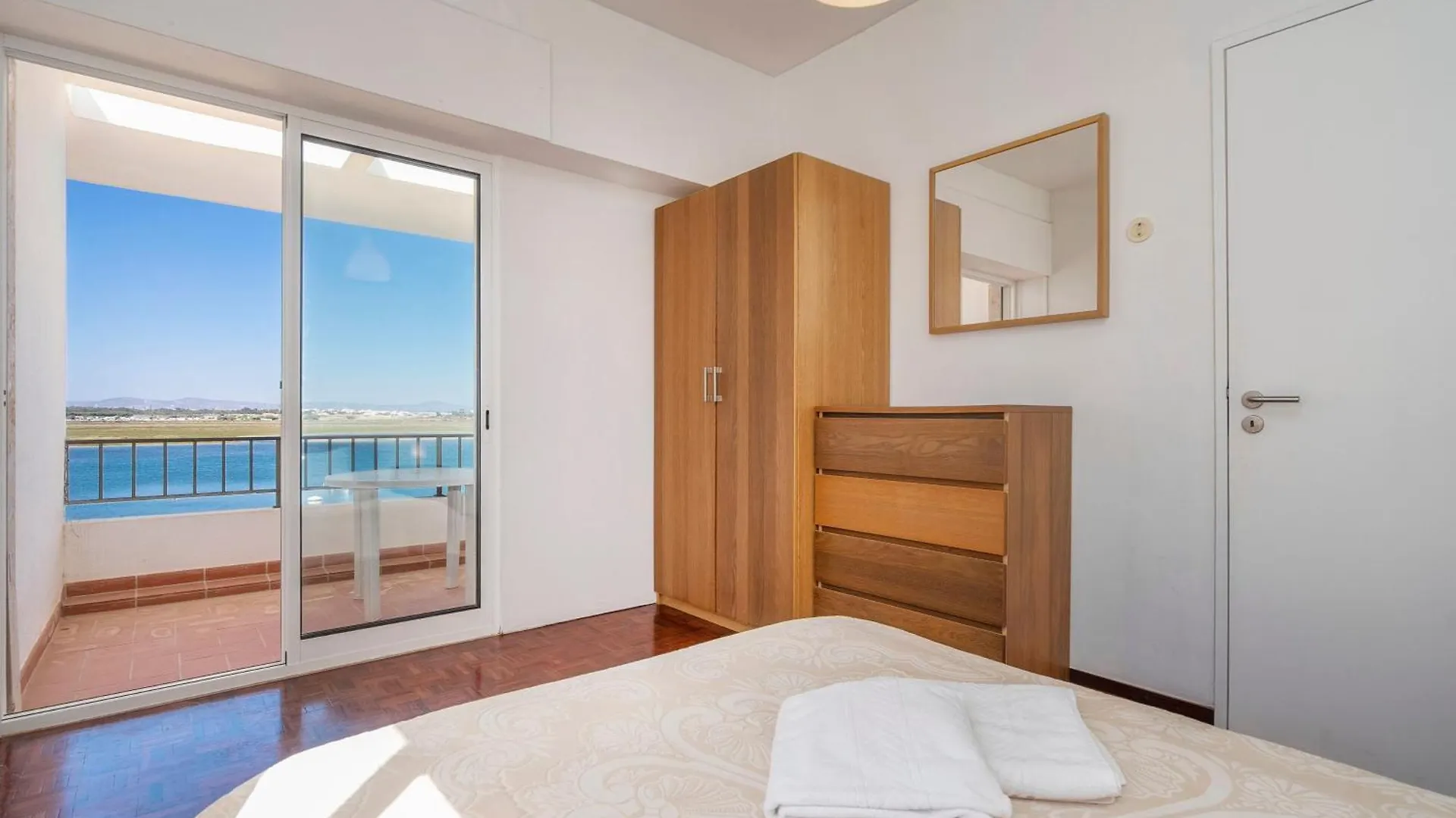 Sundance Beach House Faro